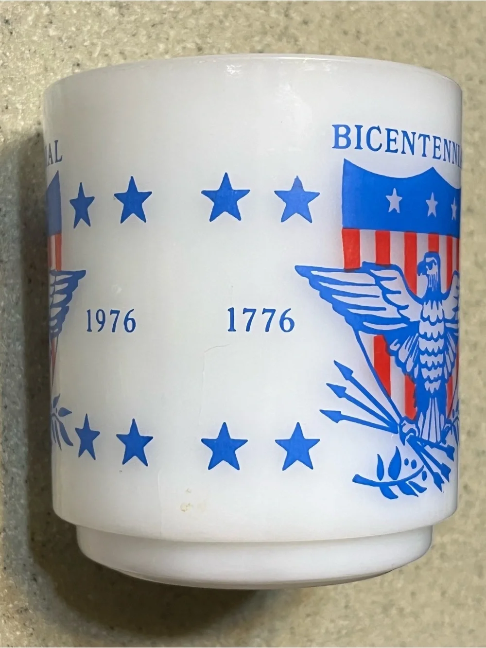 Vintage GLASBAKE Milk Glass Coffee Mug AMERICA 200 Year BICENTENNIAL 1976 1976